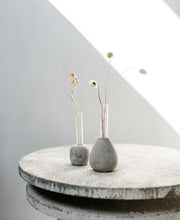Afbeelding in Gallery-weergave laden, Mini vaasje smal
